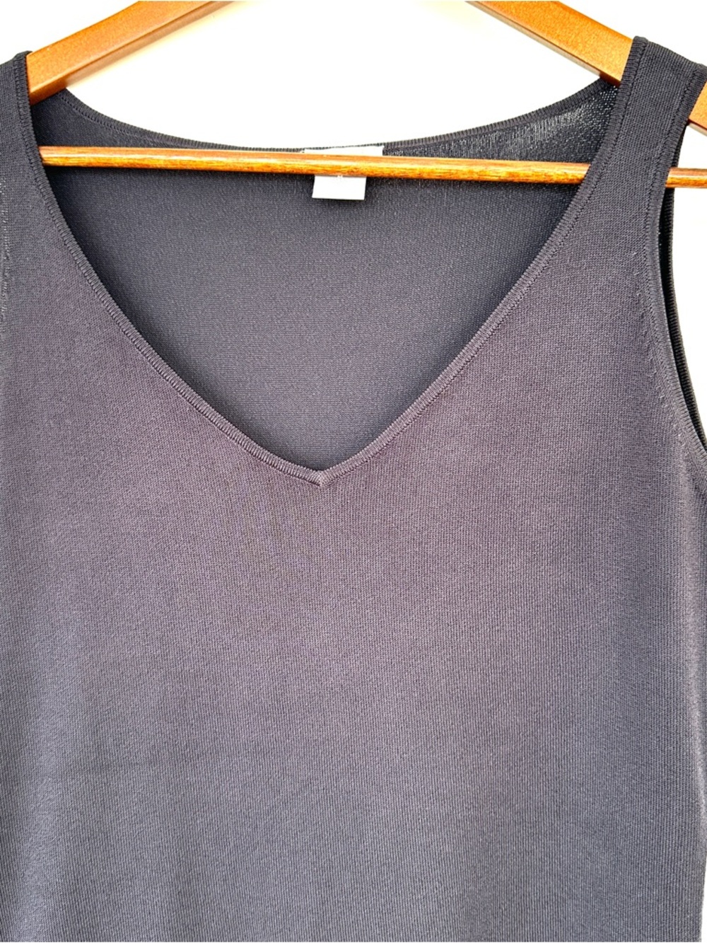 Ann Taylor Black V-Neck Tank Top, Ribbed Knit, Layering - Picture 6 of 11